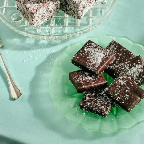 Lamington Slice 150g | Dark Chocolate